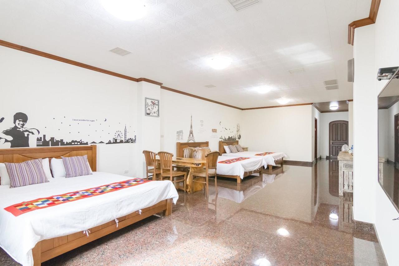 Tainan Yi Home Exterior foto
